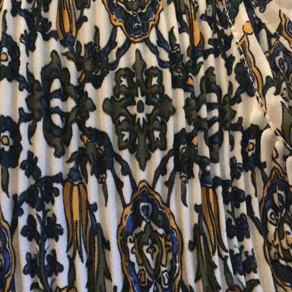 Pleated Neck Tie Max Studio Sleeveless Blouse Sz M - Picture 4 of 4